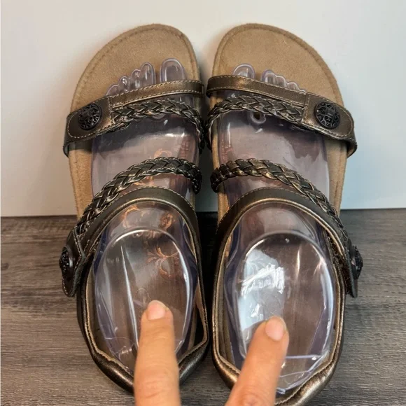 Aetrex Jillian Bronze Comfort Sandals Womens size 9 $135 IMMACULATE - Picture 9 of 13